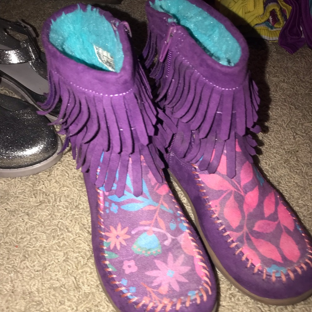 Choose girls boots